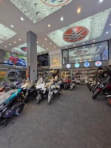 تصویر فروشگاه موتولند پرو