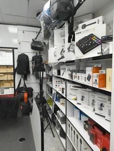 تصویر فروشگاه دوربین استور