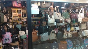 تصویر فروشگاه چمدان و کیف نوین