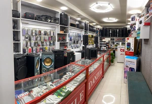 تصویر فروشگاه موبایل دانیال دماوند