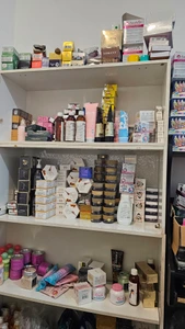 تصویر فروشگاه گالری فرهانی