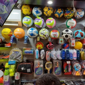 تصویر فروشگاه ورزشی پوریان