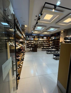 تصویر فروشگاه شیکوست