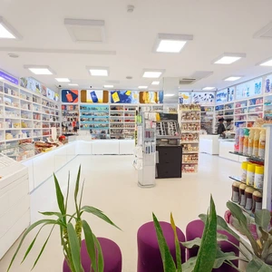 تصویر فروشگاه گالری شقایق قشم