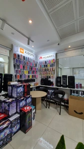 تصویر فروشگاه سادات موبایل