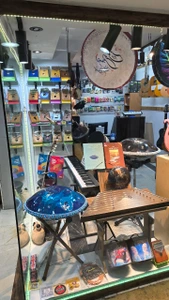 تصویر فروشگاه موسیقی ماهورا