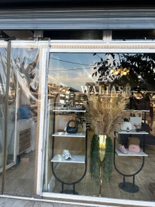 تصویر فروشگاه ولیعصر شوز