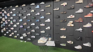 تصویر فروشگاه لندوشوز