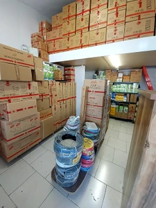 تصویر فروشگاه لاله زار ارزان