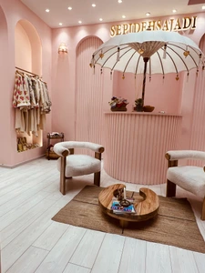 تصویر فروشگاه گالری سپیده سجادی