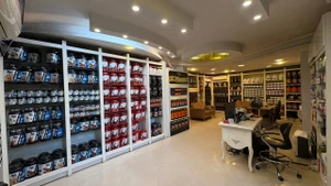 تصویر فروشگاه داروخانه دکتر زحمتکش