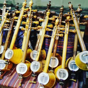 تصویر فروشگاه گالری موسیقی هارمونی