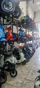 تصویر فروشگاه آقای ماشین تویزلند شیراز