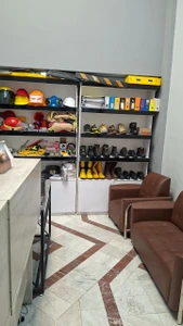 تصویر فروشگاه ایمن ایران