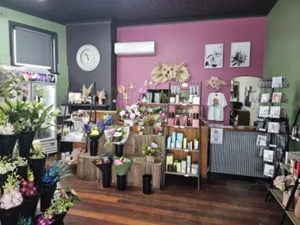 تصویر فروشگاه گل فروشی شاهکار