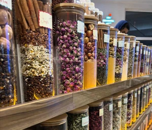 تصویر فروشگاه ادویه مارکت آبادان