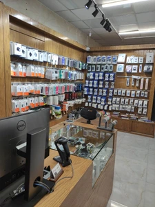 تصویر فروشگاه موبایل اکسین خیابان بانک سپه