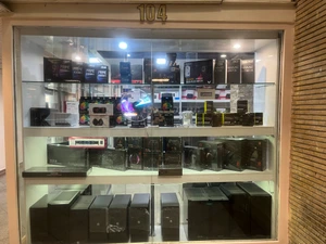 تصویر فروشگاه یکتا رایانه بازار کامپیوتر