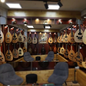 تصویر فروشگاه عود زریاب