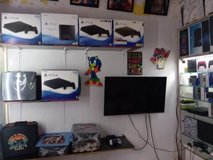 تصویر فروشگاه کنسول سیاوش