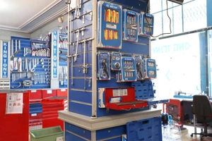 تصویر فروشگاه مانیان ابزار