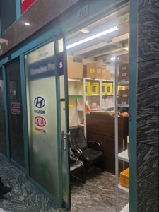 تصویر فروشگاه لوازم یدکی خودرو حسین