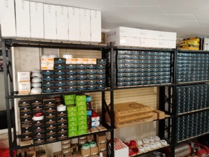 تصویر فروشگاه ایمن آفرینان استور