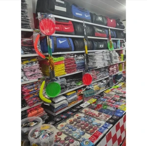 تصویر فروشگاه لوازم ورزشی دربی استار