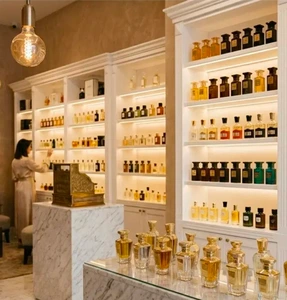 تصویر فروشگاه عطر کهربا