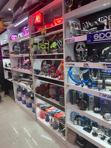 تصویر فروشگاه آرسی تیونینگ