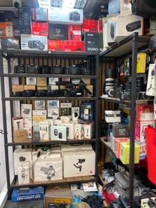 تصویر فروشگاه دوربین مهتاب