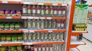 تصویر فروشگاه گلاب و عرقیجات آخاله