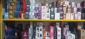 تصویر فروشگاه عطر کهربا