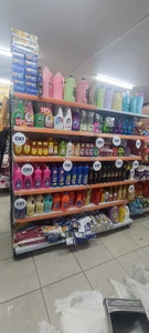 تصویر فروشگاه مواد غذایی شبان