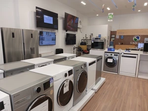 تصویر فروشگاه اسنوا مارکت فارسان