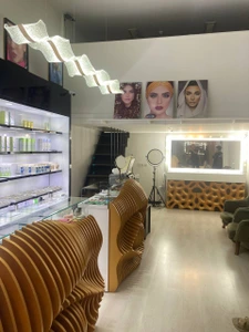 تصویر فروشگاه لنز دانیال