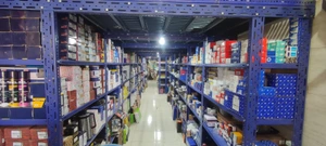 تصویر فروشگاه منصف یدک اصفهان