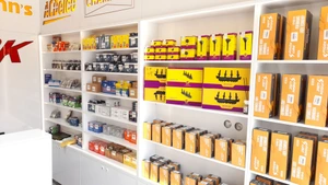 تصویر فروشگاه اسپارک لاین