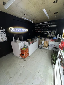 تصویر فروشگاه لنزو اهواز