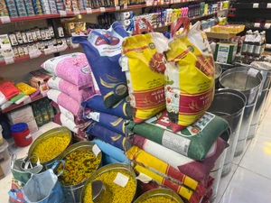 تصویر فروشگاه مواد غذایی خلیل زاده