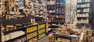 تصویر فروشگاه منبت چوب دارکوب