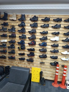 تصویر فروشگاه لوازم ایمنی تخت جمشید