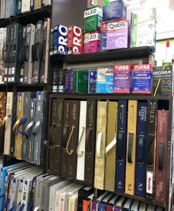 تصویر فروشگاه داماک دکور تهران