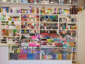 تصویر فروشگاه آرایشی و بهداشتی سان
