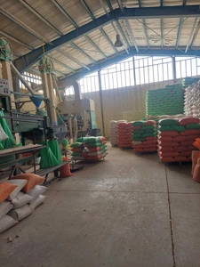 تصویر فروشگاه پخش حبوبات باقری